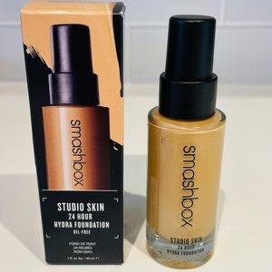 Smashbox Studio Skin 24 Hour Oil-Free Foundation 2.4 Light Medium/Warm Peach 1oz